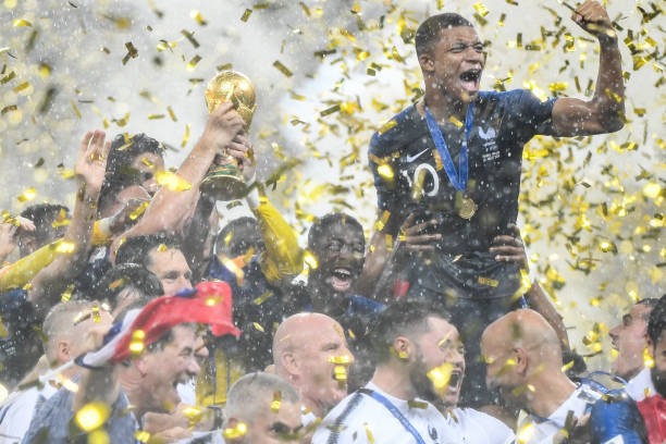 对穆阿尼的 对穆阿尼的